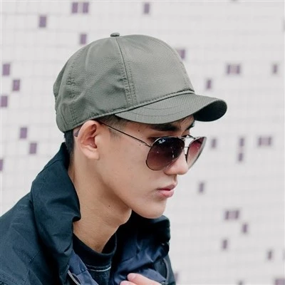 Com portar una gorra de beisbol per tenir un aspecte bo